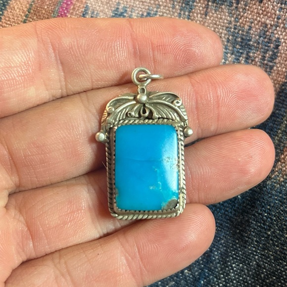 Beautiful Turquoise Pendant Signed MW Sterling Silver Antique Native American - Picture 6 of 6